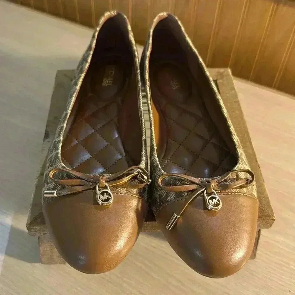 Michael-Michael Kors Almond Melody Toe Cap on Beige Leather Flats